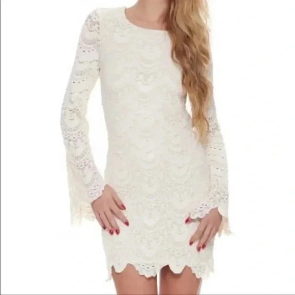 NWT Nightcap Spanish Priscilla Lace Dress Size 2 Nude Criss Cross Open Back $352 - Picture 3 of 12
